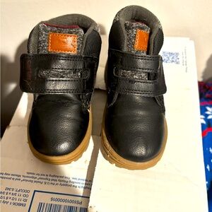 Craters baby boy boots